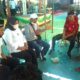 Ketua PSTI Gresik, Suwarno melakukan sosialisasi kepada pemain sepak takraw di Bawean