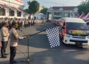 Polrestabes Surabaya Bagi 1.000 Paket Sembako ke Warga Terdampak Covid-19   