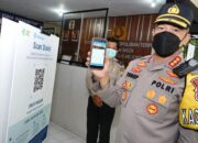 Inovasi Polrestabes, Masuk Polsek di Surabaya Harus Punya Aplikasi Pedulilindungi