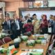 Pemprov Maluku Berkunjung ke Dinsos Kabupaten Gresik untuk mencari ilmu pengentasan kemiskinan dan pengendalian Bansos, Selasa (12/10/2021)./ Foto: Bram