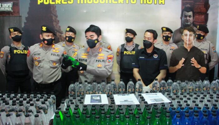Hasil Cyber Patrol, Polresta Mojokerto Amankan Ratusan Botol Arak Bali
