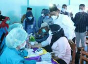 Ubah Strategi, Bupati Gresik Jemput Bola Vaksinasi Warga Pulau Bawean