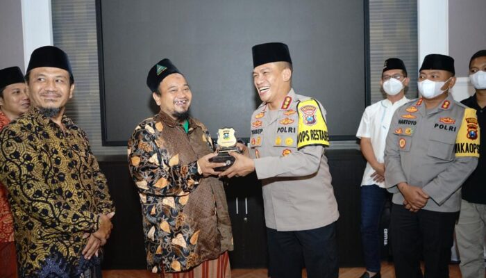 Silaturahmi Jalin Sinergitas Asparagus dan Kapolrestabes Surabaya