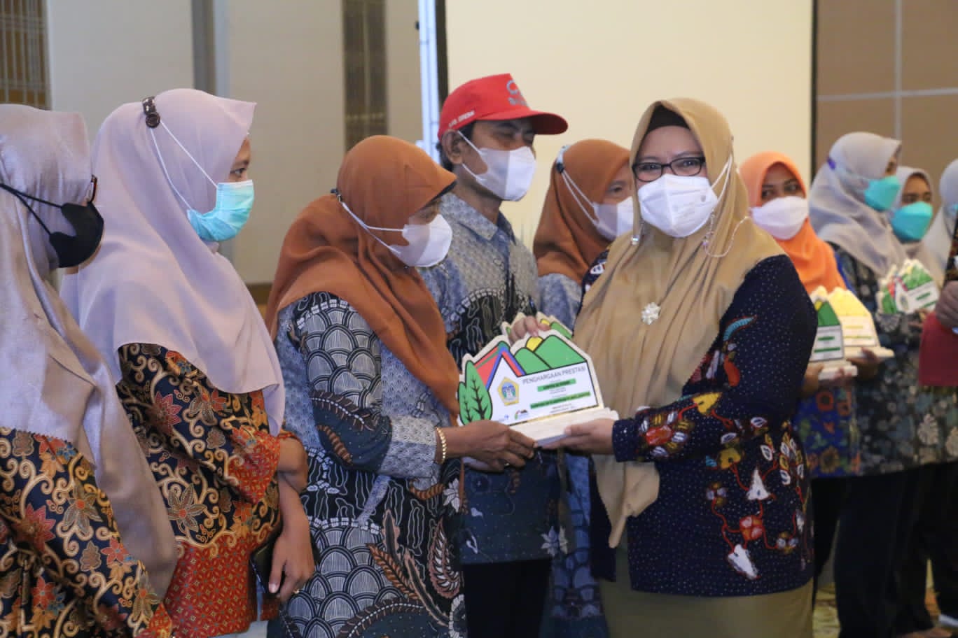 Wakil Bupati Gresik Aminatun Habibah buka workshop implementasi program Bangga Kencana, Selasa (16/11/2021)./ Foto: Bram
