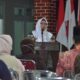 Wakil Bupati Kabupaten Gresik Aminatun Habibah bertemu dan berdialog dengan masyarakat membahas rencana menjadikan Bawean sebagai Perintis Pulau Pendidikan, Jumat (19/11/2021). / Foto: Humas Pemkab