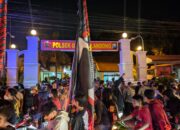 Pertanyakan Kasus Penganiayaan, Ratusan Pesilat Geruduk Kantor Polisi di Mojokerto