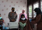 Polres Gresik Jemput Bola Vaksinasi Booster di SLB Kemala Bhayangkari