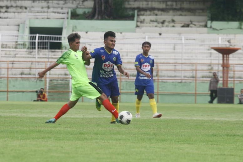 bola porprov gresik - Laga Kedua Pra Porprov Grup G, Gresik Dikalahkan Kota Surabaya 1-2
