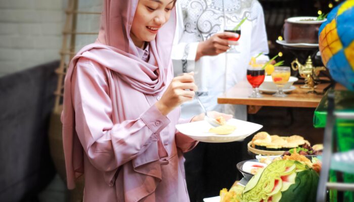 Kebersamaan Buka Puasa dengan Menu Khas Jawa Timur di Mercure Surabaya Grand Mirama
