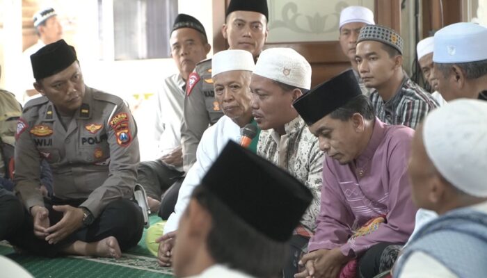 Polres Gresik Dialog Bersama Warga di Masjid Nurul Islah
