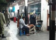 Langgar Perda, Pedagang Pakaian Bekas Ditertibkan Satpol PP Kota Surabaya