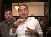 Wali Kota Eri cahyadi usai audiensi bersama MKKS 3 - Pemkot Surabaya bersama MKKS SMP Swasta Evaluasi Sekolah Minim Siswa
