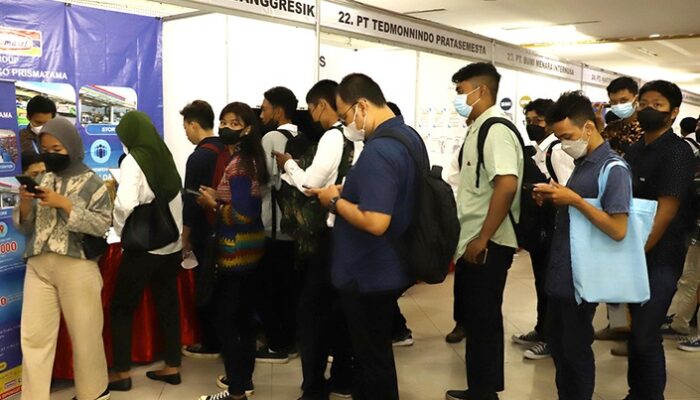 Sediakan Ribuan Lowongan Kerja, Pemkot Surabaya Gelar Bursa Kerja